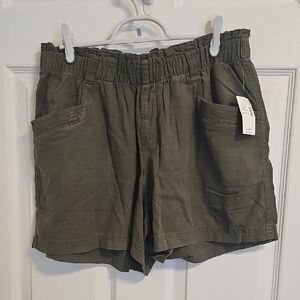 NWT Maurices Olive Green Shorts